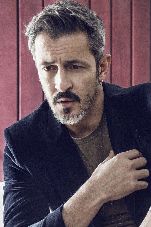 Fernando Coronado as Alfonso Castañeda