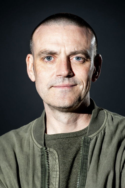 Frank Quitely as Self