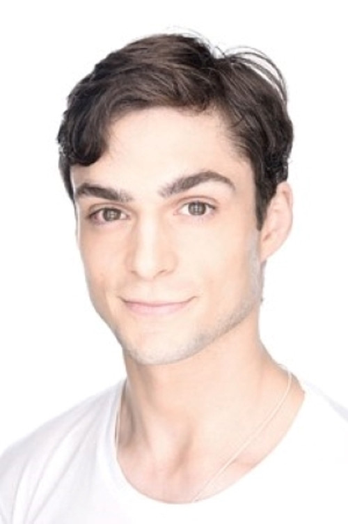 Artur Mkrtchyan as Young Merchants