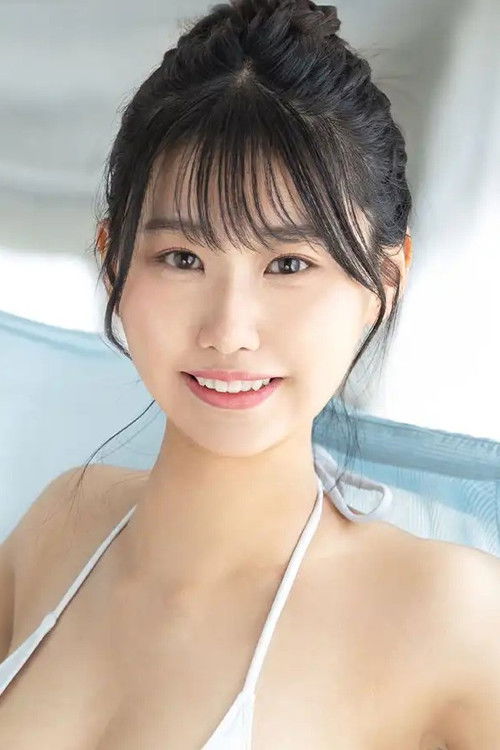 Ria Hinata as Debutan