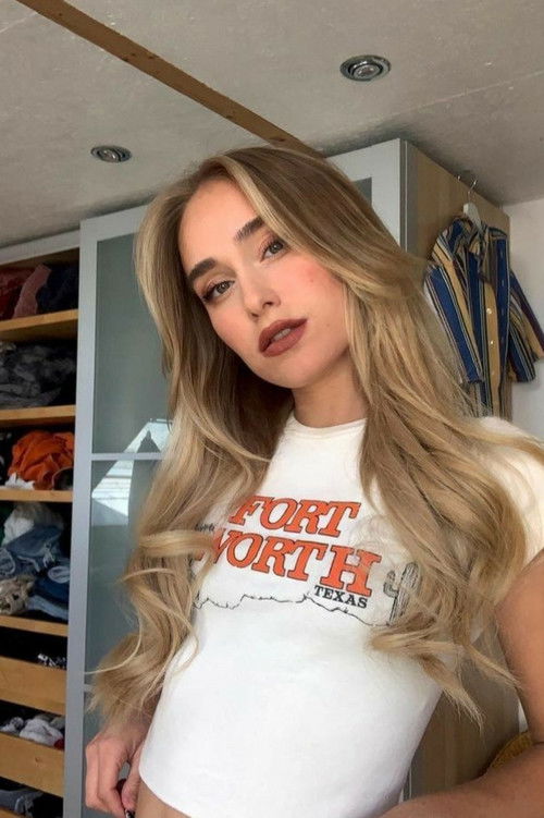 Sina Deinert as Herself