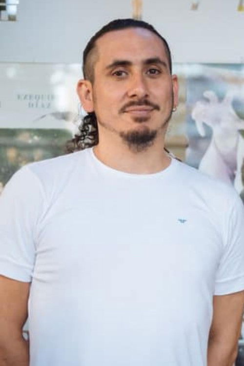 Gabriel Cid as Humano