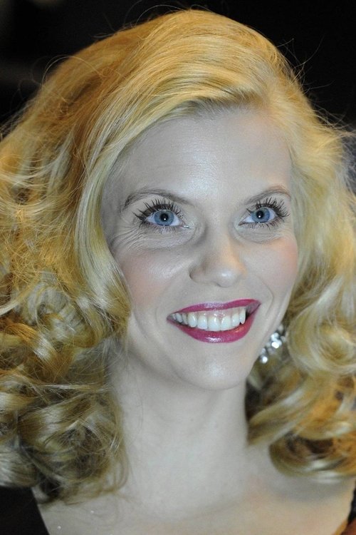 Silje Reinamo as Lady