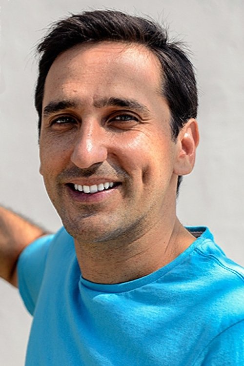 César Ritter as Renzo