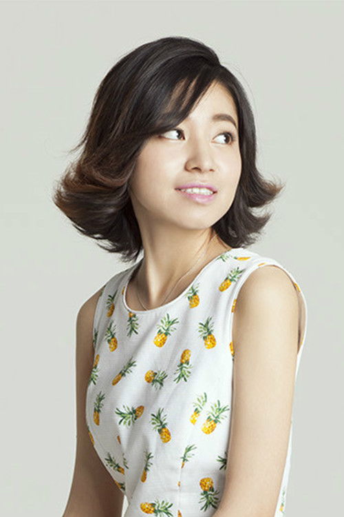 Yisha Lu as Zhang Xue'er