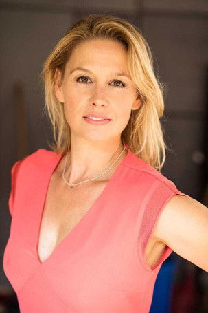 Christina Beyerhaus as Silvia