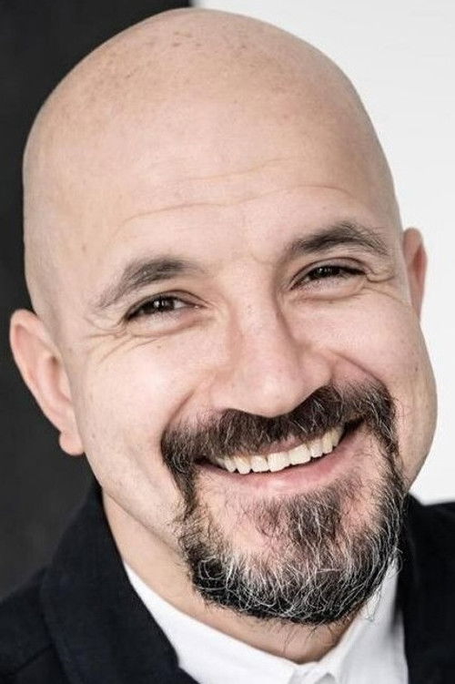 Egor Druzhinin as Елагин