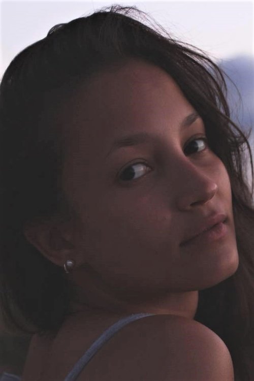 Sol Charo Martínez as Young Ofelia