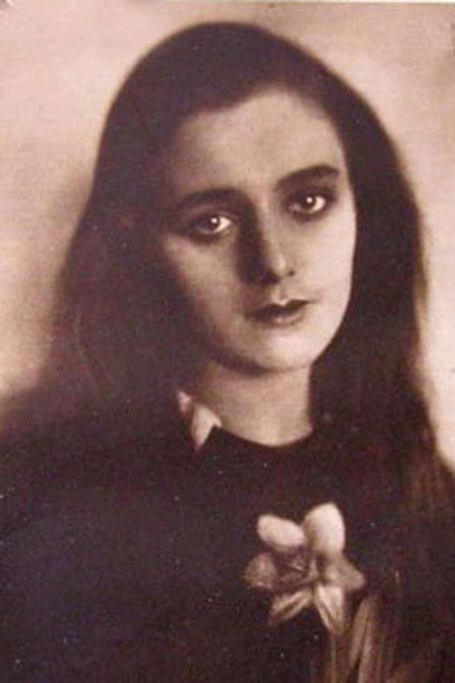 Mona Mårtenson as Ebba Dohna