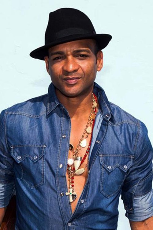 Descemer Bueno as Self