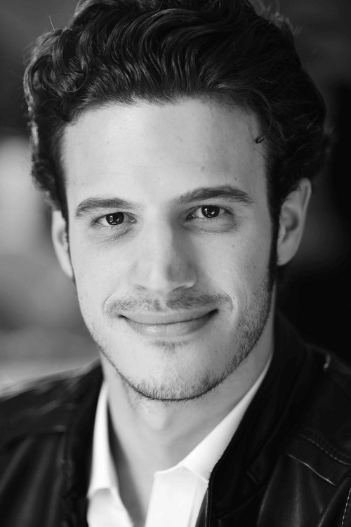 Thibault Simonian as L'intrus