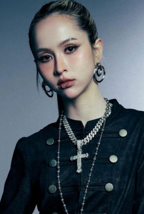 Hannah Rosenbloom as Self