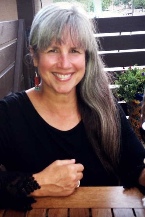 Deborah Voorhees as Ruth