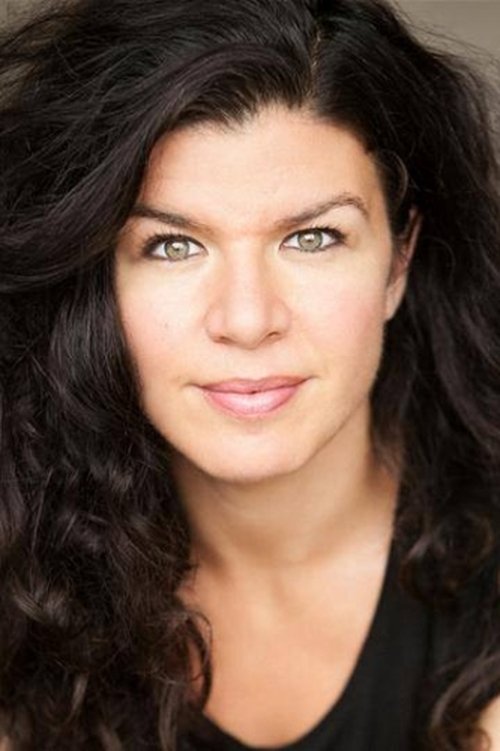 Sirine Saba as Paulina