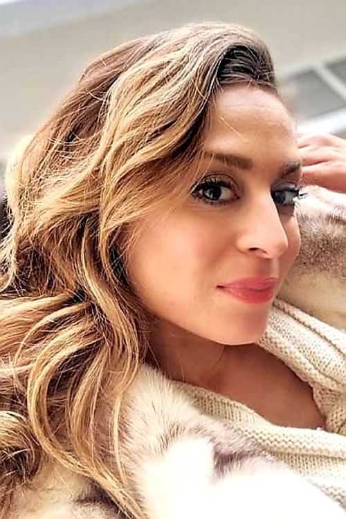 Violetta Markelou as Photographer