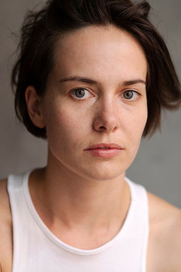 Alida Bohnen as Lina Flinz