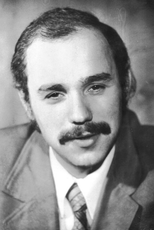 Mikhail Apartsev as врач в колонии