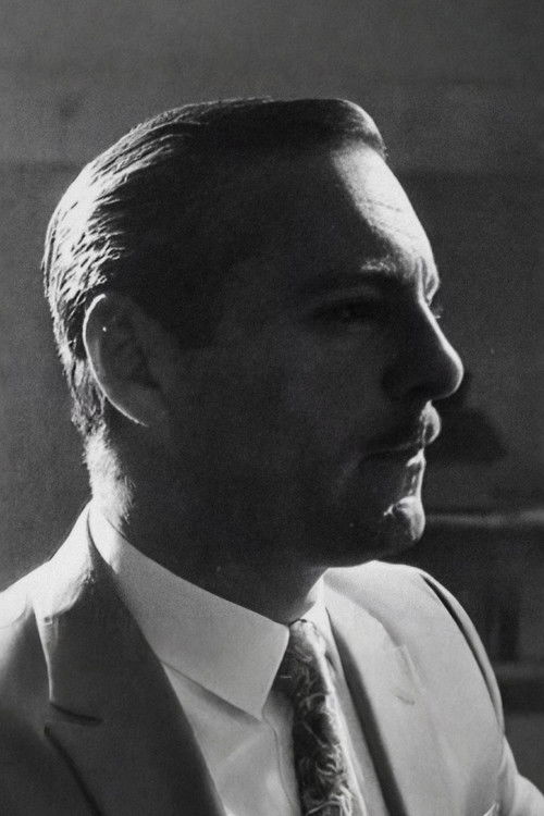 Carlos José Teixeira as Zé Luís