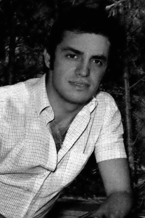 Sergio Leonardi as Capo dei rapinatori