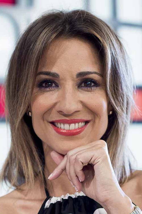 Silvia Jato as Presentadora