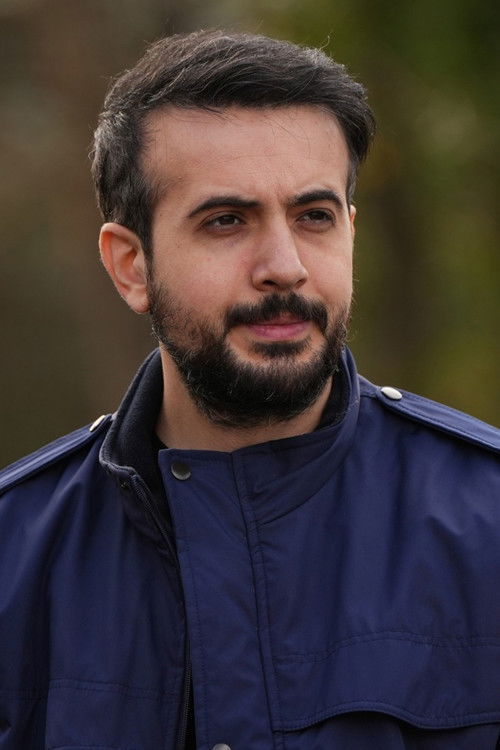 Taylan Güldere as Selim
