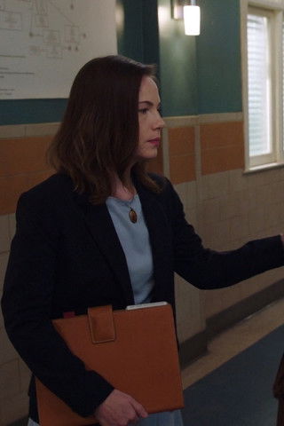 Alaine Huntington as Mother