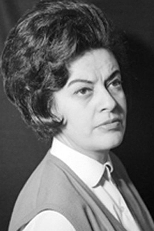 Maria Bastos as Lina's mother