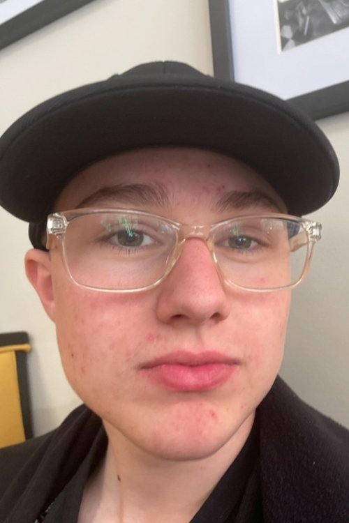 Holden Flosi as Horatio Arbiteur