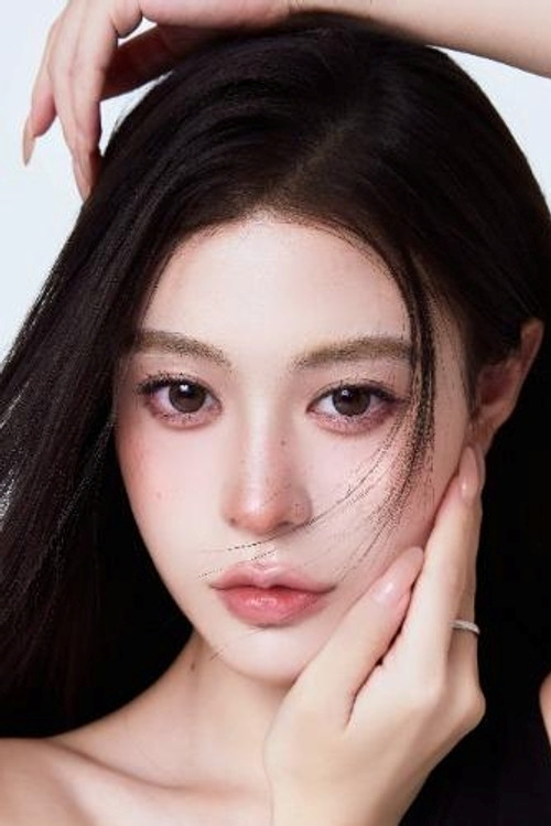 郭田田 as 秦桂如