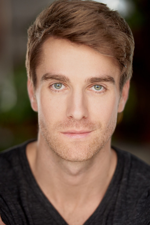 Mike Heslin as Taylor