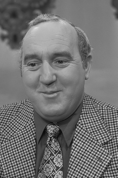 Piet Bambergen as George Feenstra