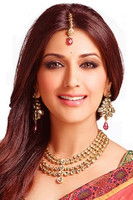 Sonali Bendre as Seema