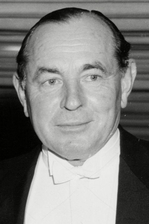 Anthony Kimmins as Paul Mortimer