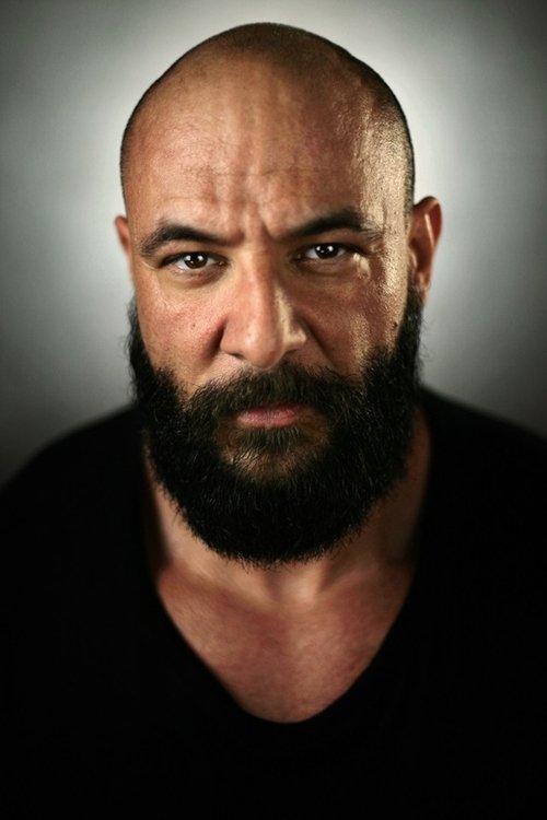 Louis Seguier as Waiter