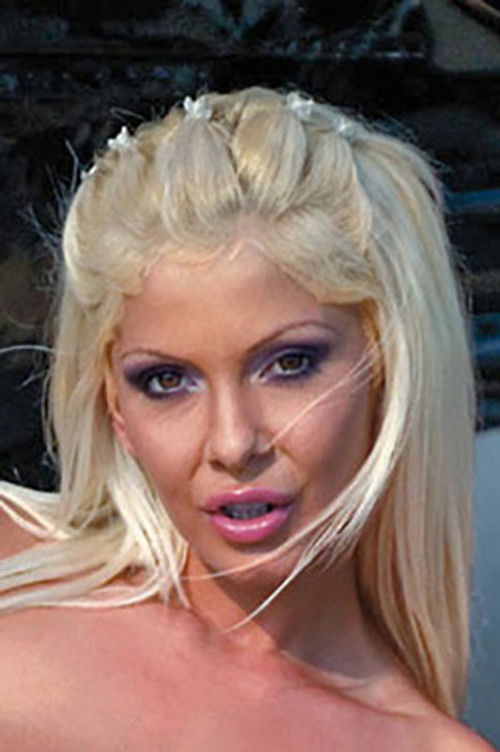 Stefania Bruni as Marietta