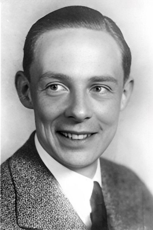 Alec Clunes as Minor Role