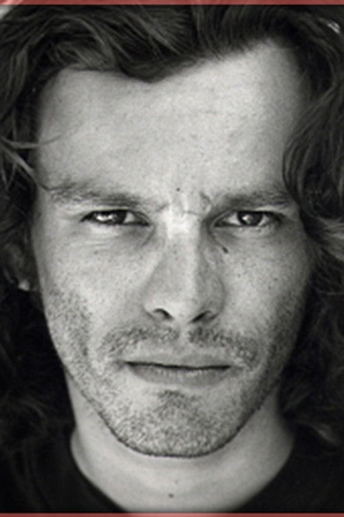 Gaetano Carotenuto as Roberto Polo