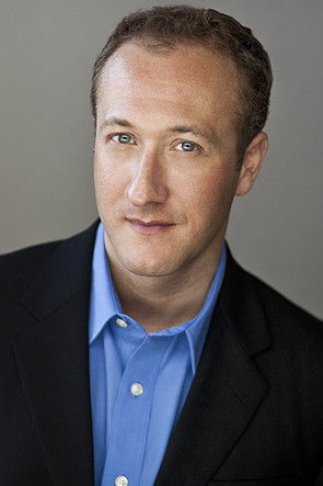 Perry Mucci as Fr. Halloran jeune