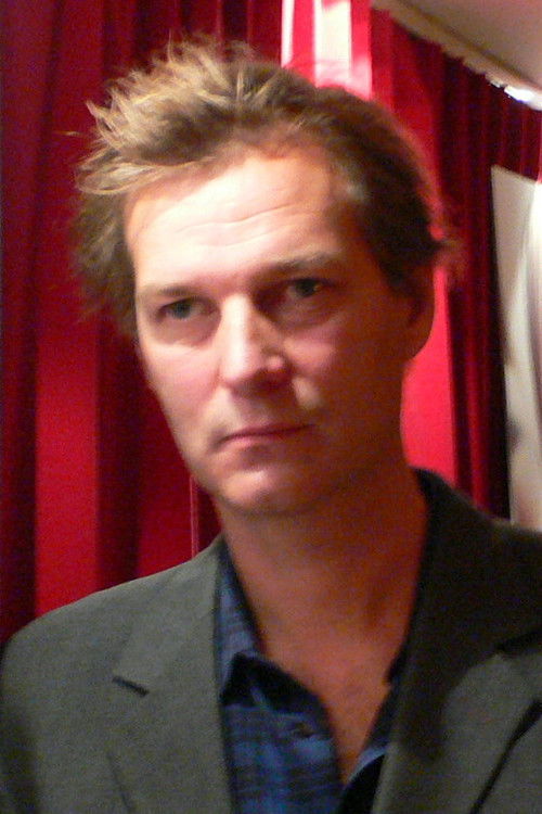 Johan Pihlgren as Reporter