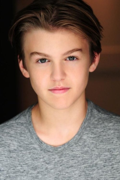 Kiefer O'Reilly as Donny