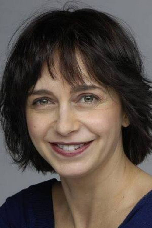 Alessandra Sarno as Guard