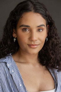 Luka Wolfgram as Hiwa