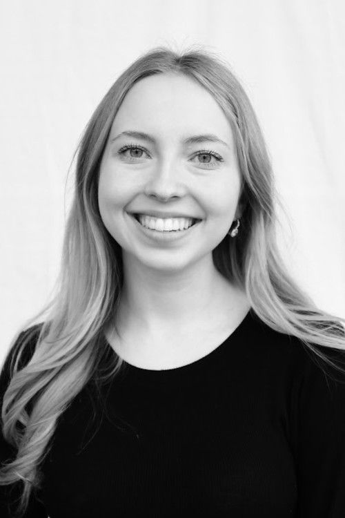 Cali Pelletier as Young Sophie