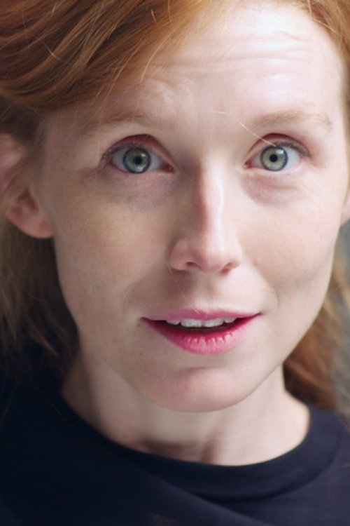 Céline Peret as La responsable interim