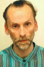 Cyrille Dobbels as Le tueur restau Manouche #1