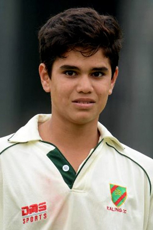 Arjun Tendulkar as Self