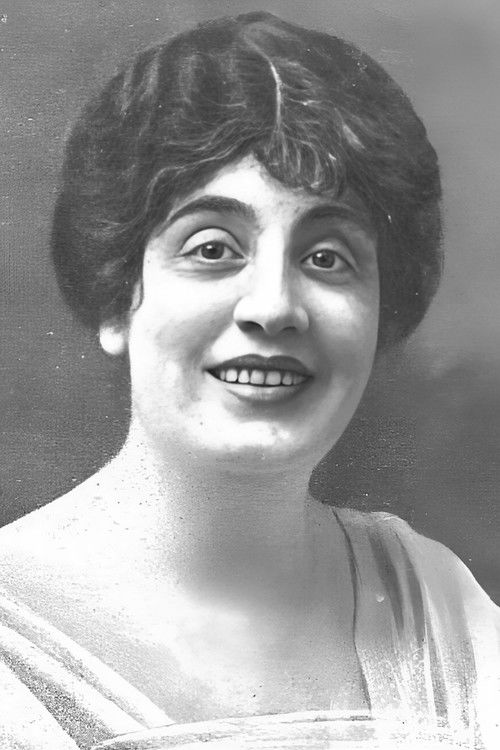 Antonia Plana as Señora Russell