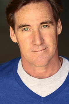 Joseph Wilson as Sue's customer