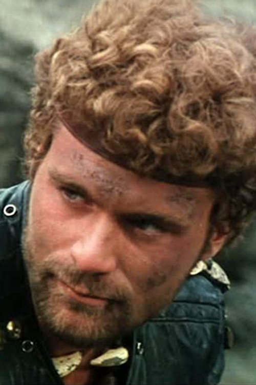 Robert Iannucci as Alien