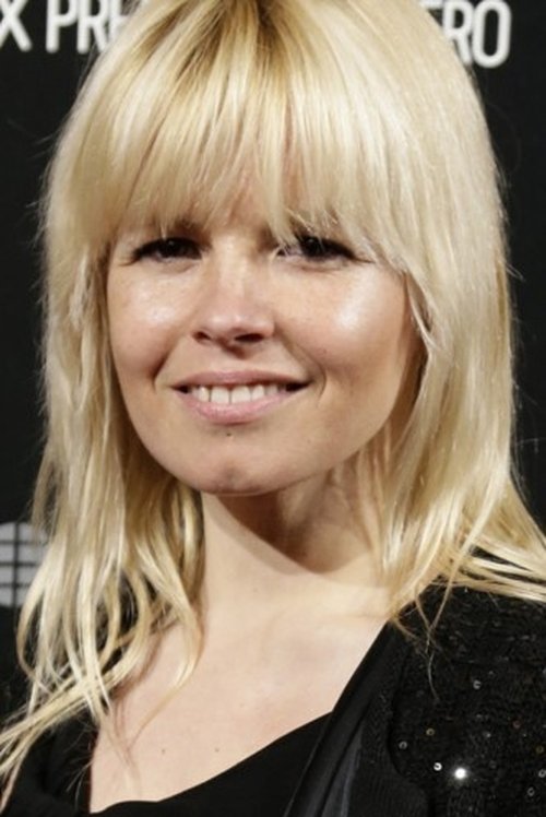 Lluvia Rojo as Nerea